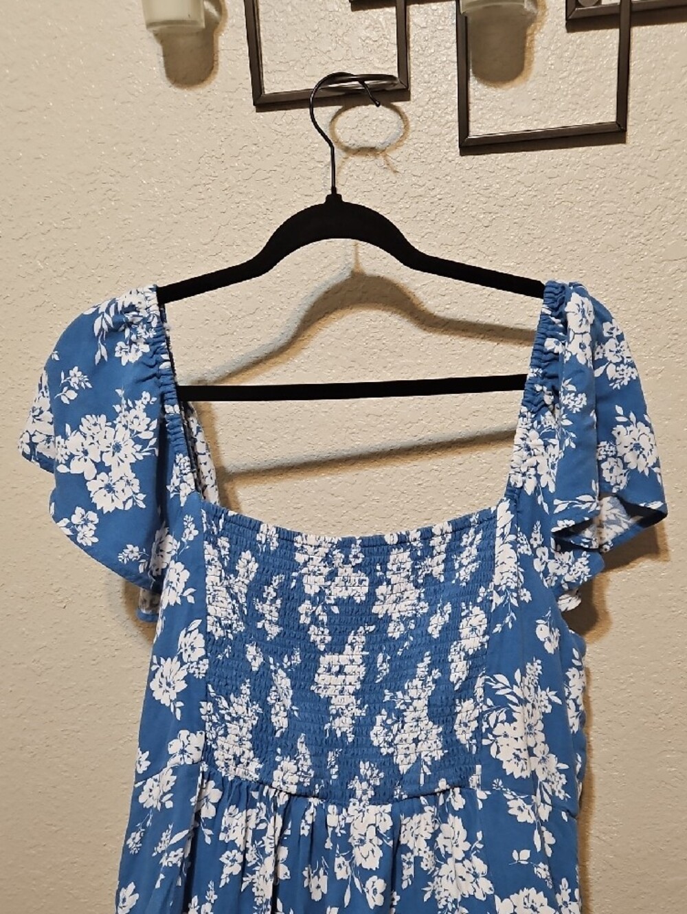 Old Navy Blue Floral Maxi Dress with White Print - Picture 6 of 8